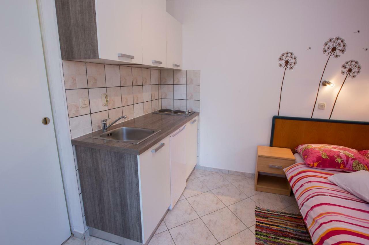 Apartments Goga Mali Lošinj Eksteriør bilde